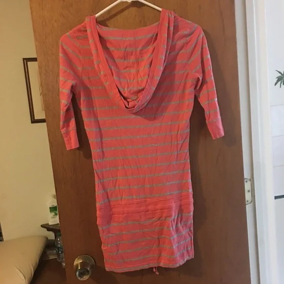 Abercrombie & Fitch Pink and Gray Striped Top - Picture 2 of 3